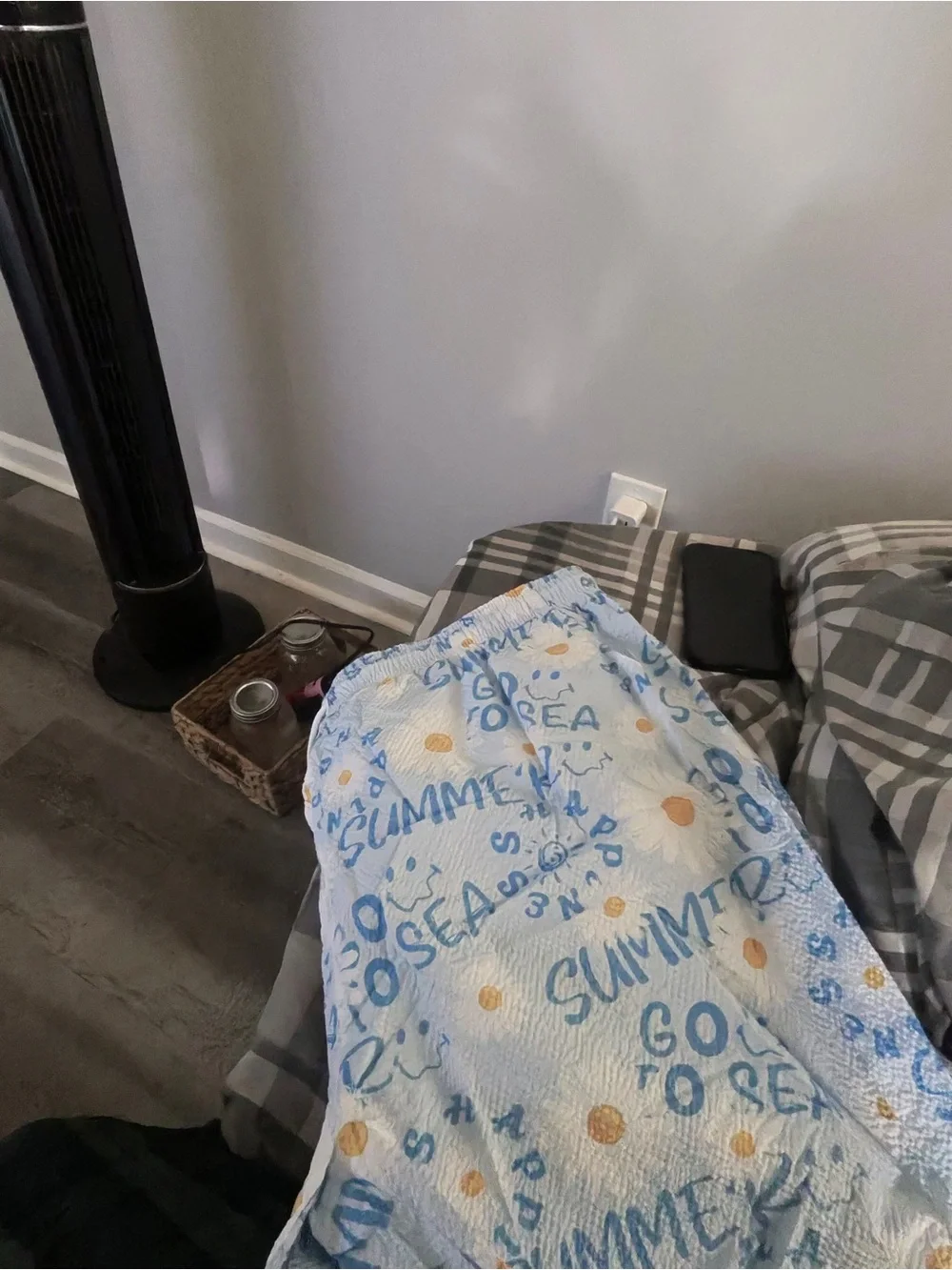 Light Blue 'Summer Sea' Quilted Bedding Throw
